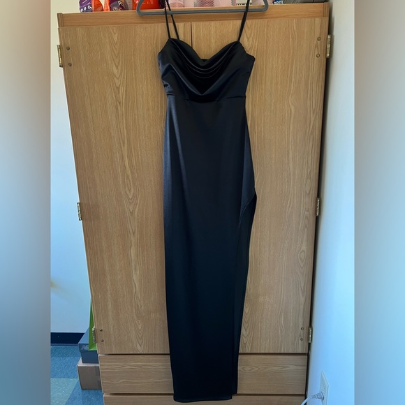 Windsor Black Dress - Picture 2 of 3